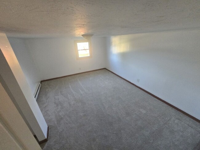 Building Photo - 11 Watertown Rd