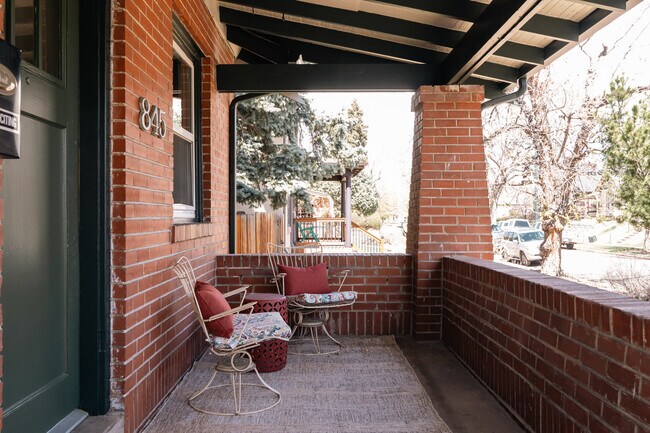 Foto del edificio - 845 S Sherman St