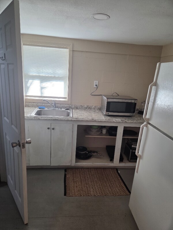 Foto del edificio - 1449 N Ronald Reagan Blvd