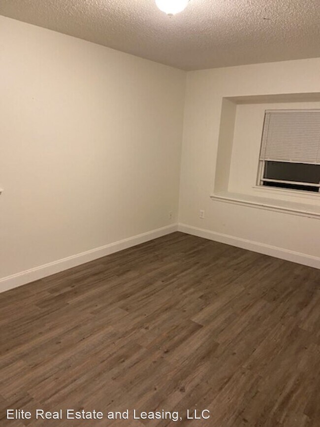 Building Photo - 3 br, 1.5 bath House - 801 HAMPTON DRIVE