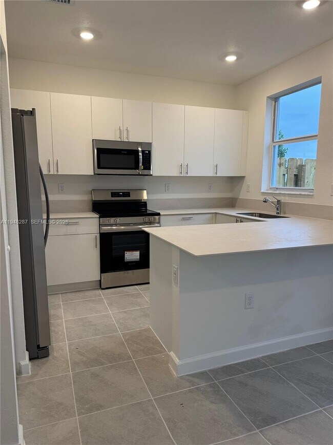 Foto del edificio - 2724 SE 26th Ave