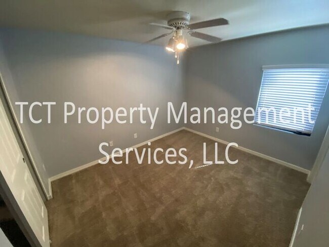 Foto del edificio - Condo near Tempe Town Lake!!