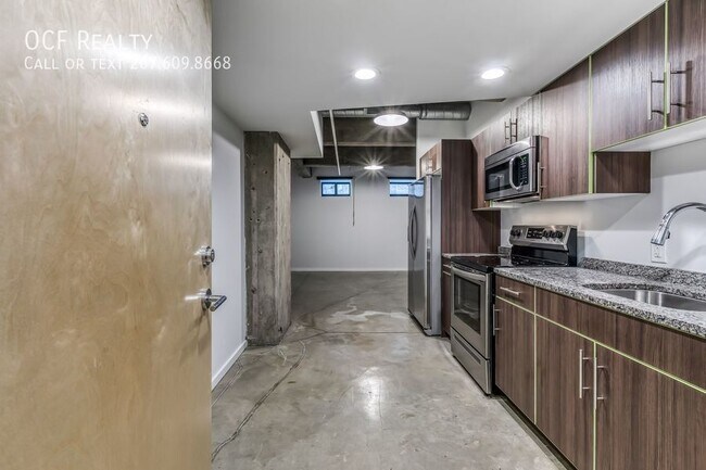 Foto del edificio - 4800 Brown St
