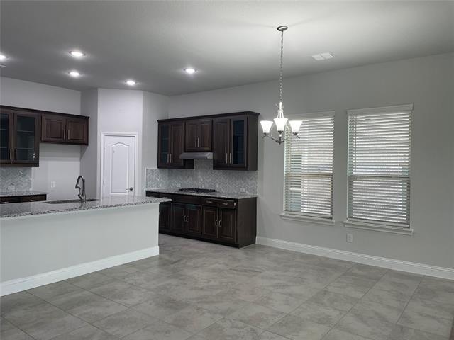 Foto del edificio - 638 Harris Ridge Dr