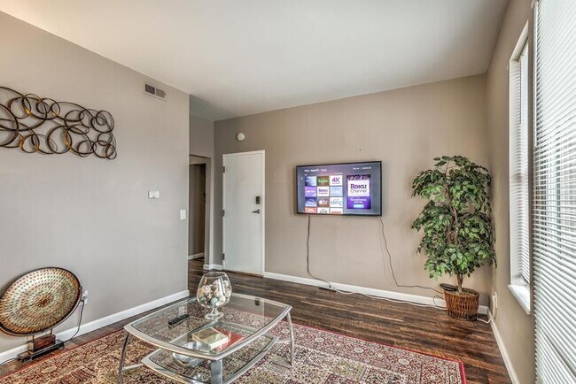 Foto del edificio - 1646 S 39th St