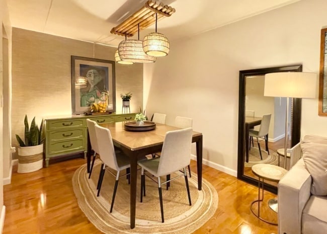 Building Photo - 50-56 Broadlawn Park