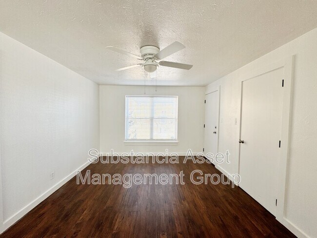 Foto del edificio - 701 Culbertson Dr