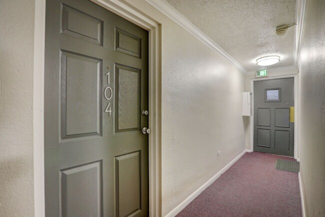 Foto del edificio - 830 E 11th Ave