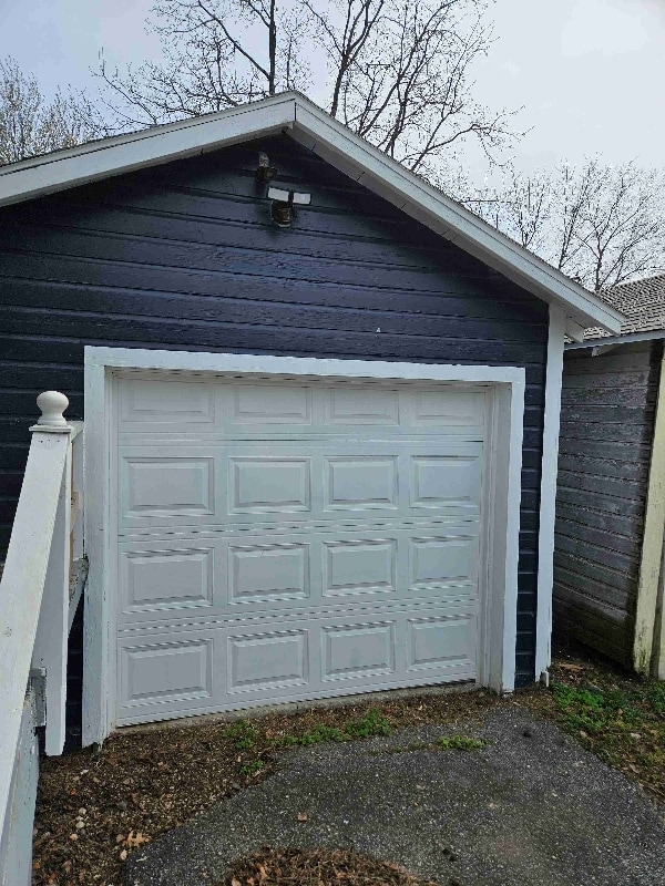 Building Photo - 536 E Loren St