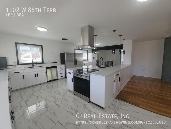 Building Photo - 1102 W 85th Terrace