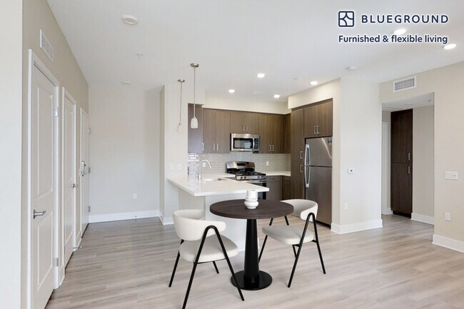 Foto del edificio - 5685 Park Dr