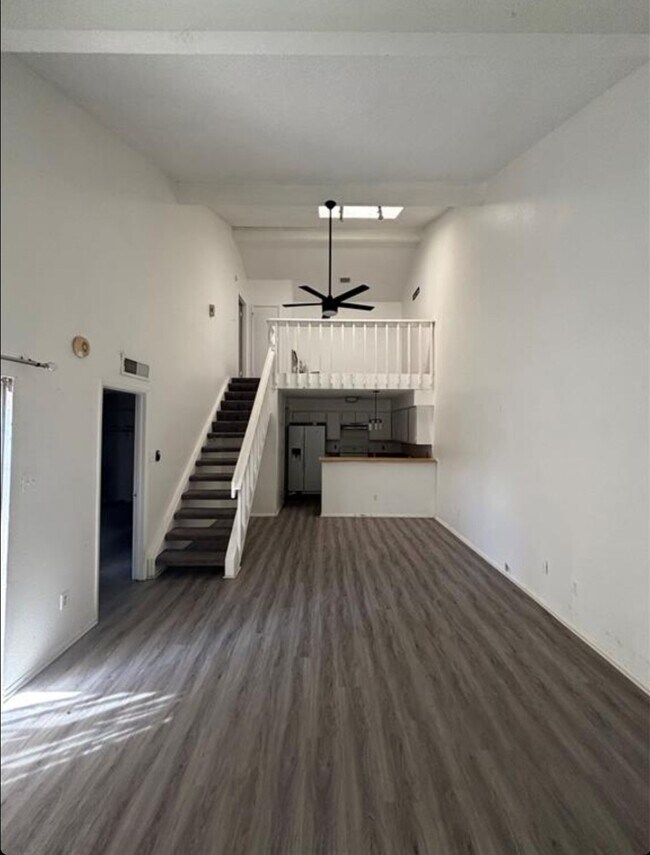 Building Photo - 6347 Cattails Ln