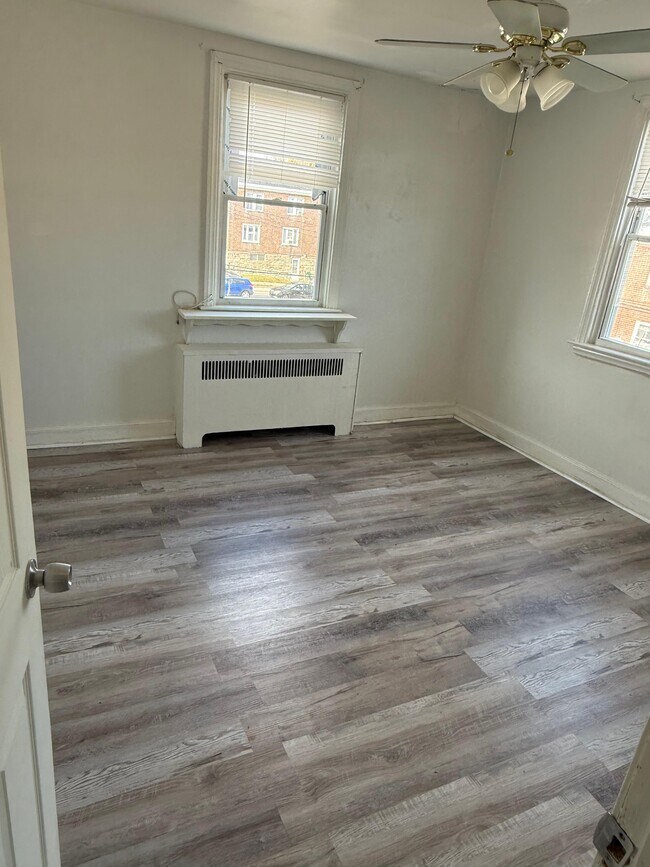 Building Photo - 7240 Gillespie St