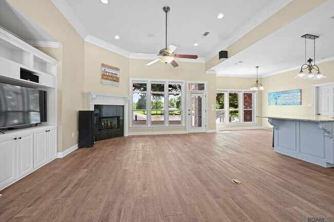 Foto del edificio - 12066 River Highlands Dr