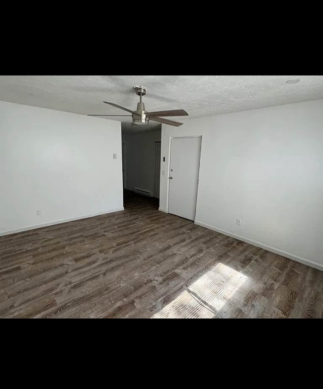 Foto del edificio - 4909 Eichelberger Ave