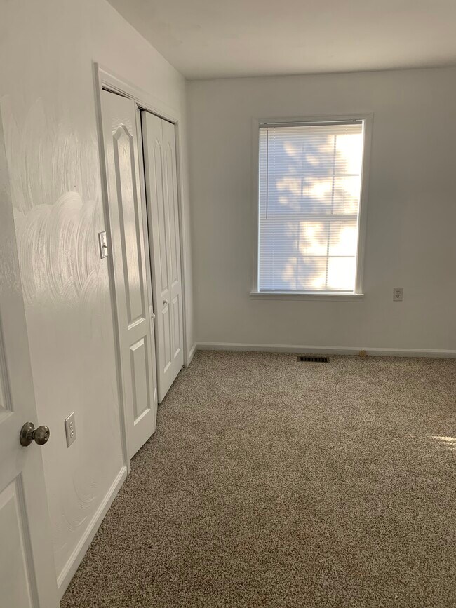 Dormitorio trasero - 210 Wilson St