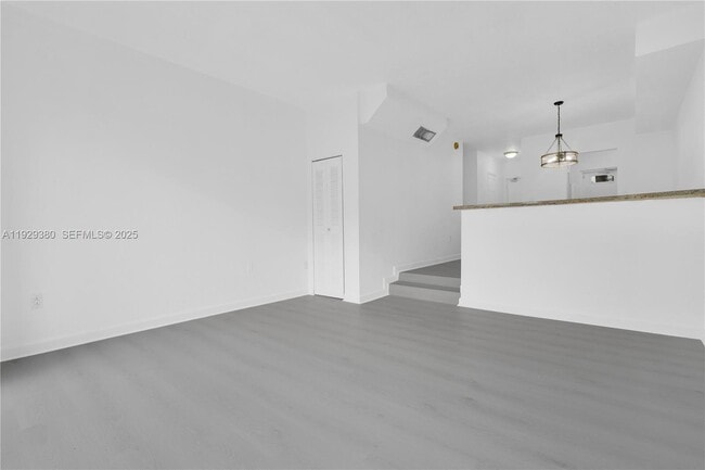 Building Photo - 10900 SW 104th St