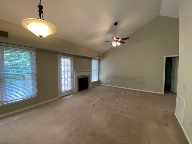 Foto del edificio - 1525 Church Hill Pl