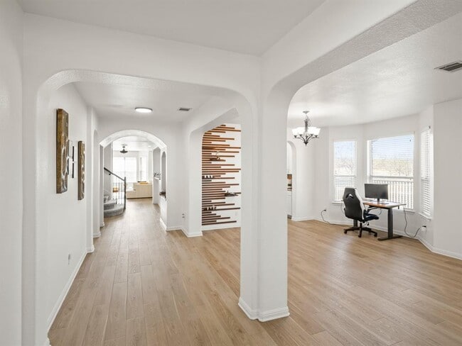 Foto del edificio - 4378 Green Tree Dr