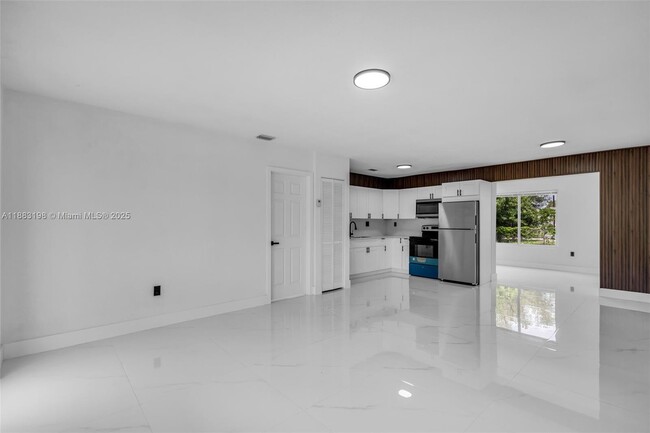 Foto del edificio - 741 NW 175th Dr