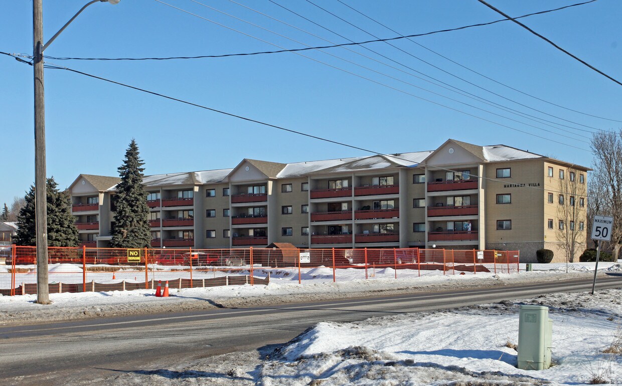 Primary Photo - 206 Simpson Ave