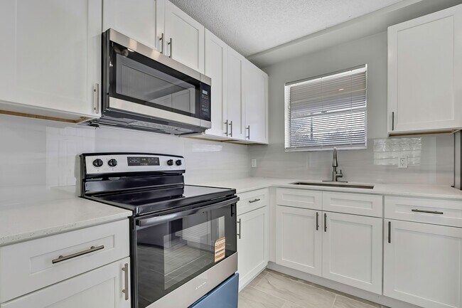 Foto del edificio - 10981 W Tidewater Cir