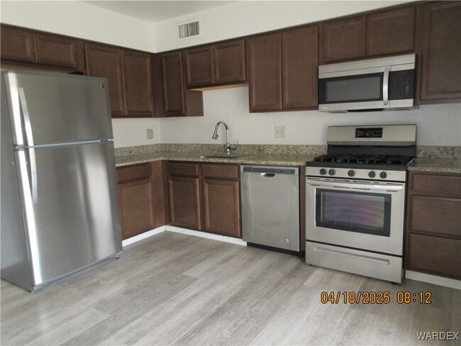 Building Photo - 3546 N Verdugo Rd