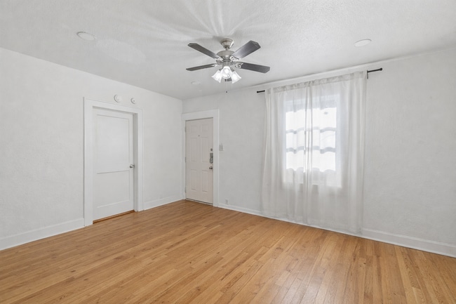 Building Photo - 1202 E 29th St