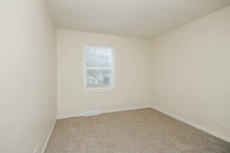 Building Photo - 3011 Brighton Ave