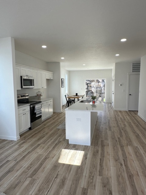 Building Photo - 422 War Room Ct