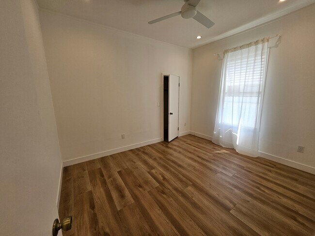 Foto del edificio - 535 Roswell Ave