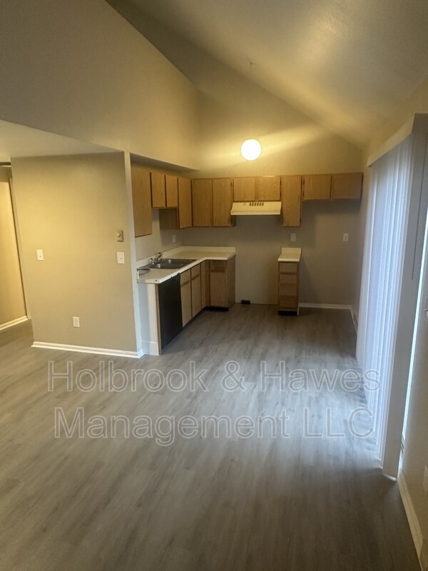 Foto del edificio - 4531 Boardwalk Dr