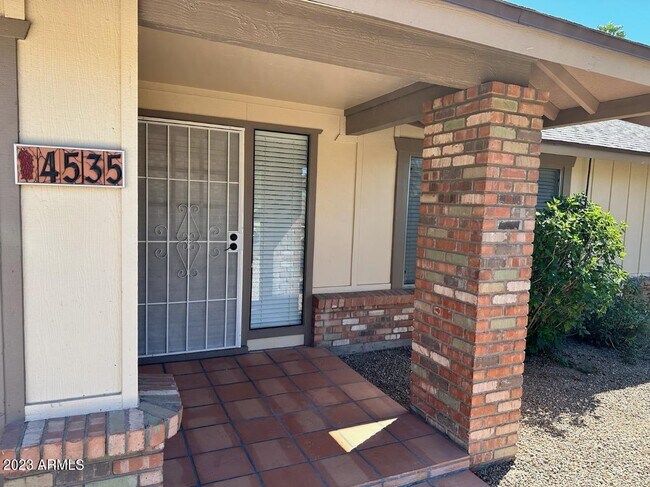 Foto del edificio - 4535 W Bluefield Ave