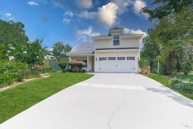 Foto del edificio - 252 Cottonham Ct