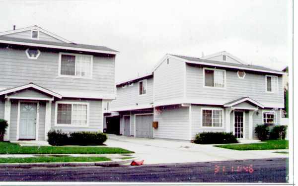 Building Photo - 1210 Diamond St