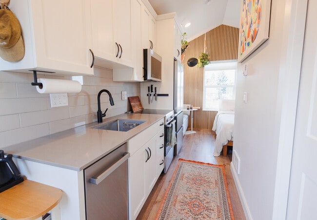 Foto del edificio - 2725 Peabody St