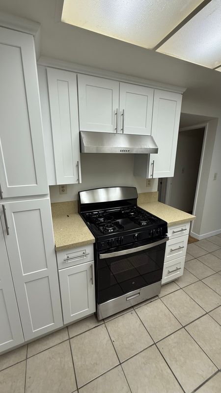 Foto del edificio - 1621 Gish Ave