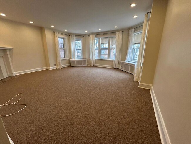 Foto del edificio - 6332 N Francisco Ave