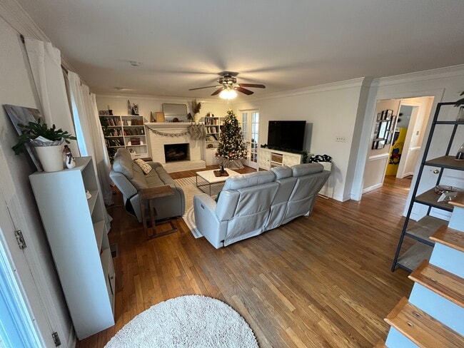 Building Photo - Dannyhill - Walton Park