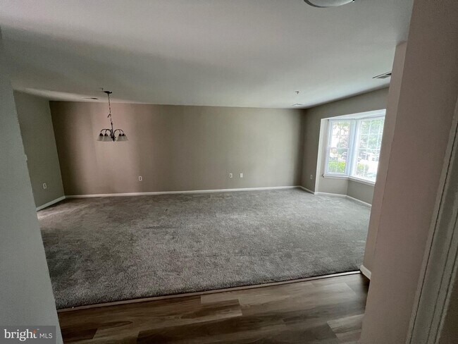 Foto del edificio - 1031 Murdoch Ct