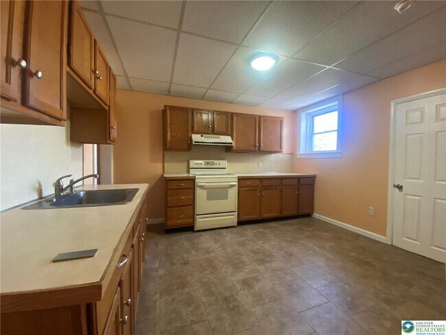 Foto del edificio - 404-406 Mahoning St