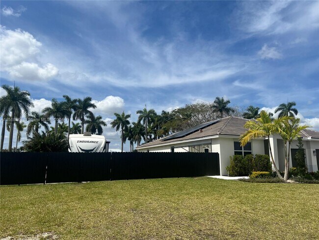 Foto del edificio - 29580 SW 178th Ct