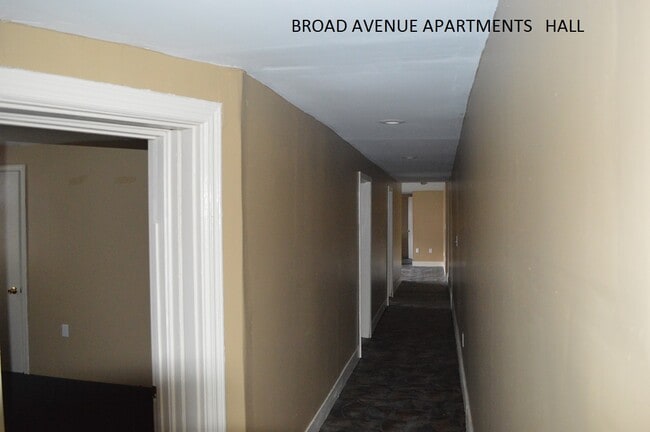Building Photo - 2213 Broad Ave