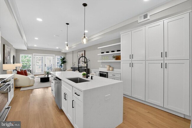 Foto del edificio - 1329 Irving St NW