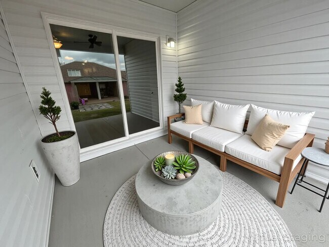 Foto del edificio - Never Occupied - Brand New Never Occupied 2 bedroom 2 bath Duplex in Kimberling City, MO-  Ask us...