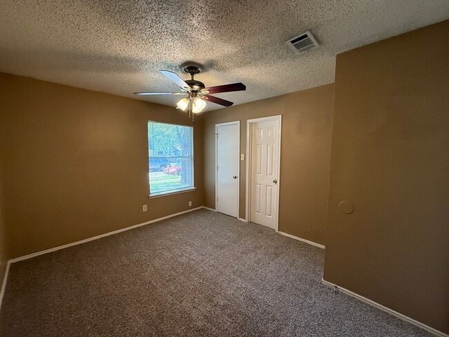 Building Photo - 10347 Shelburne Dr