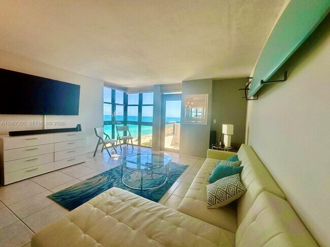 Foto del edificio - 2555 Collins Ave