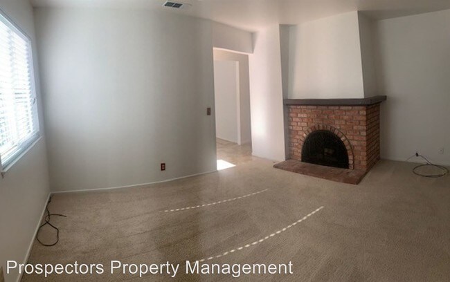Building Photo - 3 br, 2 bath House - 5811 Rohn Way