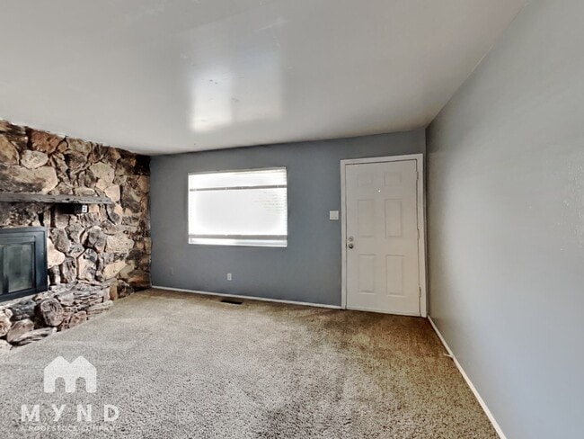 Building Photo - 333 9th St