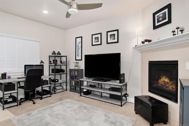 Viviendo - 2608 Kansas Dr